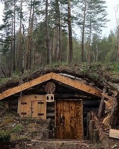 #thunderstorm #dugout #bushcraft | Alex Wild