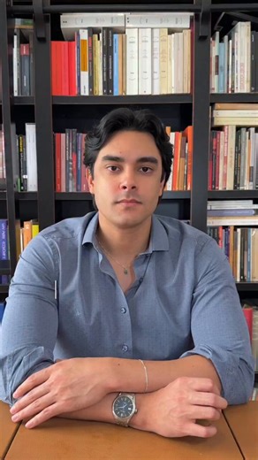Dentro da engenharia elétrica ainda temos:- Potência: a mais mamada de todas;- Controle: complicado e mais difícil ainda na vida real;- Eletrônica: muito complicado;- Telecomunicações: quer dificuldade porque o curso é difícil e a empregabilidade também.