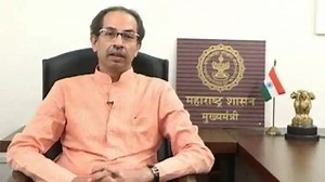 ठाकरे सरकारचा 'मराठीबाणा', दुकानांच्या पाट्या मराठीत मोठ्या अक्षरातच हव्यात