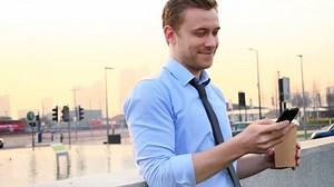 MonCompteFormation, l'appli qui veut révolutionner un marché de la formation devenu hors de contrôle