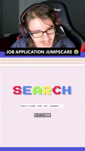 Job Application Jumpscare in Horror Game.... (Getting a JOB) 😭😭😭