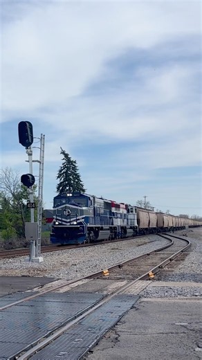 LSRC 1776 trails on Z119 through Grand Blanc!