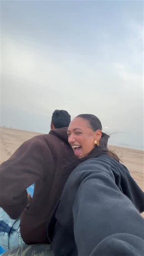 Neia Gomes on Instagram: "People questioned if it was even a real job and said it was just a hobby, but here I am 💖 (the first clip was me working as a pick packer in UK)"