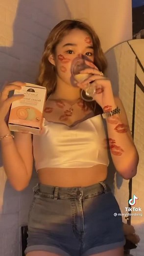 Our Luxe Melon Beauty Smoothie is full of skin-boosting power and bursting freshness. With 8,000mg of Hydrolyzed Collagen per serving, you'll surely notice your skin glow in no time. Drink up and enjoy! ✨SRP P419/box only ( 10 sachets ) ✨ Shop now at www.luxeskin.com.ph/shop Also available on Shopee and Lazada #luxeslim #luxeslimbeautysmoothie #luxeslimcantaloupemelon #premiumcollagendrink | LUXE SLIM