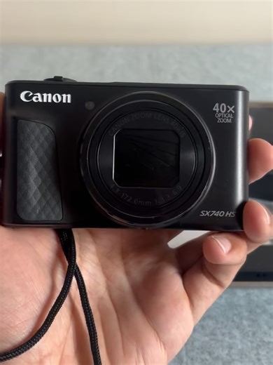 Digicam | digital camera on Instagram: "📸Canon Powershot SX740 HS—Super rare-finished in matte black. ‼️SOLD to @anishka.aa The girl equivalent to a PS5, Tiny body, 40× zoom super-powers, 4K ready — this pocket rocket snaps wide-world vistas and up-close secrets with zero fuss 🔍✨ Travel light, shoot far, make every moment show-off worthy. Condition: 10/10 — flawless like new, no scratches, dents, or any physical or software issues. Key Features: • 20.3 MP 1/2.3″ CMOS sensor • 40× optical zoom 