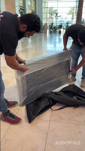 Console masking / partition for conference events / unboxing