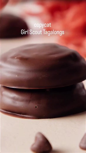 @krolls_korner —— Cookies: ▢ 1 cup unsalted butter, cold (cut into cubes. If using salted, don’t add the extra salt) ▢ 1 cup powdered sugar ▢ 1 large egg ▢ 1 large egg yolk ▢ 2 tsp. vanilla extract ▢ ¼ tsp. almond extract (optional) ▢ 2 ¾ cups all purpose flour (spooned and leveled) ▢ 2 tsp. baking powder ▢ ½ tsp salt ▢ 2-4 tsp. milk (if needed For the peanut butter filling ▢ 1 cup creamy peanut butter (like Jif or Skippy) ▢ 1 cup powdered sugar ▢ 4 Tbsp. unsalted butter For the chocolate layer 