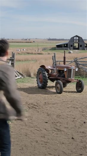Survival Challenge: Escaping a Mutant Encounter on the Farm