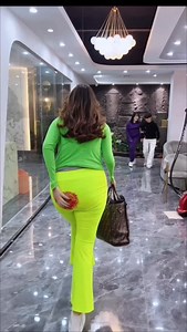 These slimming shark leggings are a must-have for this winter! You'll fall in love with them after just one try | Flag Ship Clothes