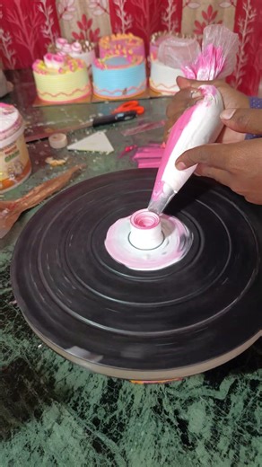 flower pink colour pen #cake #snscakes #cakedecorating