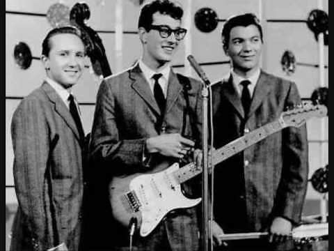 LISTEN TO ME. Buddy Holly