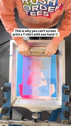 RushOrderTees on Instagram: "That gradient though 😱 #screenprint #customapparel #tshirtprinting #serigraphie #apparelprinting"