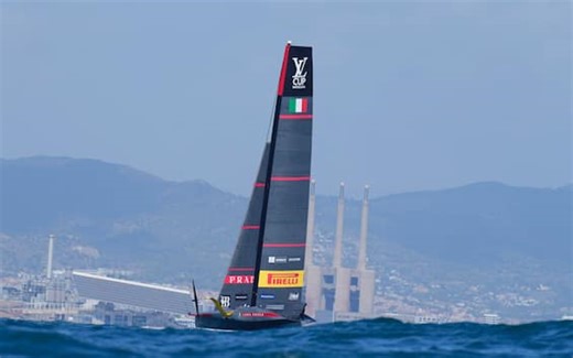 Louis Vuitton Cup, in semifinale Luna Rossa vince prime due regate contro American Magic