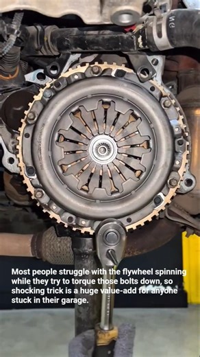 The BEST way to lock a clutch for tightening