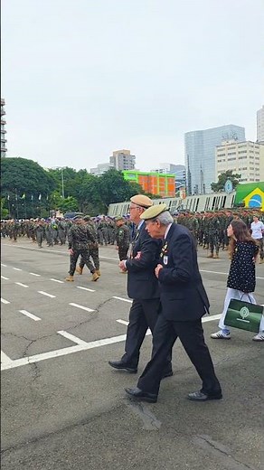 A comemoração dos 80 anos do Comando Militar do Sudeste reuniu autoridades civis e militar.