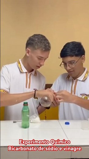 Chemical experiment - Sodium bicarbonate and vinegar #experiment #experiment #laboratory #experiment