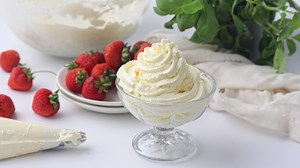 Stabilized Whipped Cream Recipe - Mashed