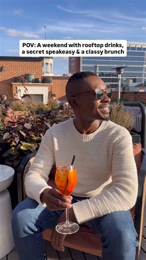 Philadelphia Food & Lifestyle on Instagram: "Wilmington, Delaware might be one of the most underrated East Coast weekend getaways, and @thequoinhotel is proof of that 🥂 • This luxury boutique hotel made my entire Wilmington trip unforgettable. From the hotel’s rooftop bar with delicious drinks and fresh oysters, to its walkability to @thegrandwilm for a show, to the hotel’s secret hidden speakeasy, @simmerdownbar, an intimate underground bar known for its creative craft drinks, atmospheric ligh