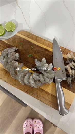 Let’s make shrimp tacos 🦐🌮 #shrimp #tacos #recipe