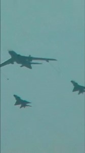 Extremely rare video: J-8 fighter of the China Air Force's Operational unit receive aerial refueling