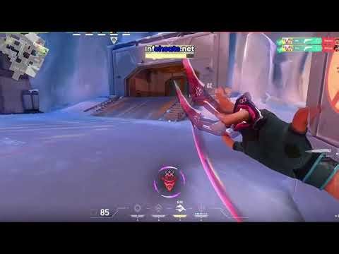 I tried the best cheats on valorant 🔥