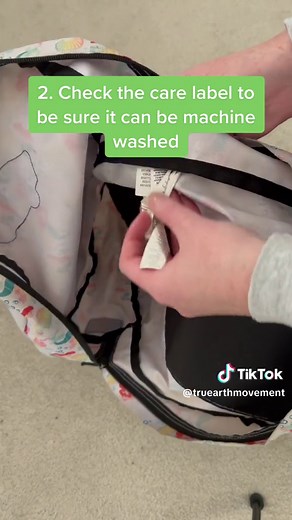 First week of school a little rough in your gear? Give your backpack a thorough wash in the machine with this method 🎒 #truearth #truearthmovement #backtoschool #howtowash #howtolaundry #truchangemaker