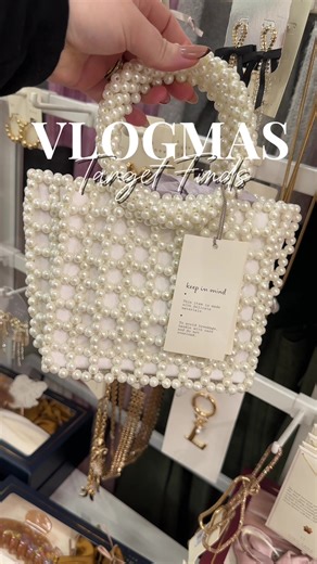 ✨ TARGET BAG HAUL ✨ If you’re obsessed with affordable tote bags, trendy clutches, and chic Target purses, this haul is for you! 🤍👜 Sharing my favorite new Target accessories that look luxury on a budget — perfect for everyday style, mom life, and holiday outfits. #TargetHaul #TargetFinds #PurseHaul #ToteBagStyle #ClutchBag