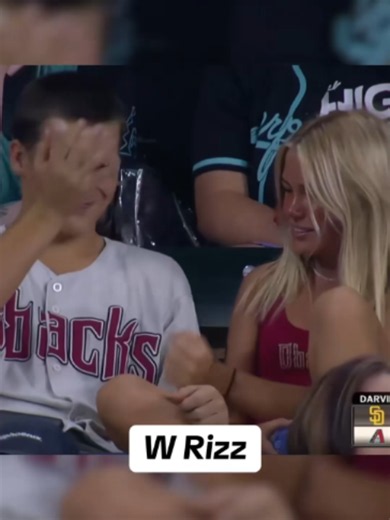 Annie Murphy Reaction — Stunning Celebrity Moment in MLB Clips