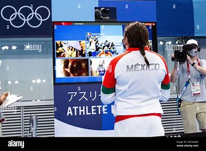 Tokyo, Japan. 31st July, 2021. Aranza Montano Vazquez of Mexico has an Athlete Moment video call with family and friends back home following the Women's 3m Springboard Semifinal at Tokyo Aquatics Centre in Tokyo, Japan. Daniel Lea/CSM}. Credit: csm/Alamy Live News Stock Photo - Alamy