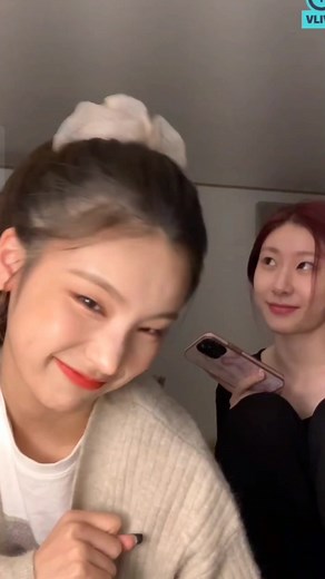 They are so cute! |Yeji and Chery fancam Vlive| #vlive #fancam #kpop #itzy #Yejj #Chaery #cute