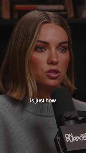 🚨Watch or listen🚨to this brand new episode with Emilie Kiser today by searching ‘Jay Shetty Podcast’ on your favorite platform 🎙️