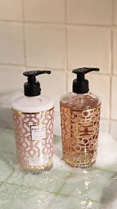 The wellness duo of your bathroom: shower gel and hand & body lotion 💕⁠ -⁠ Le duo bien-être de votre salle de bain : le gel douche et la lotion corps & mains 💕⁠ ⁠ ⁠📹️ @imxavimenos⁠ ⁠ #BaobabCollection #BodyWellness #BodyCare⁠ #BodyLotion #ShowerGel | Baobab Collection