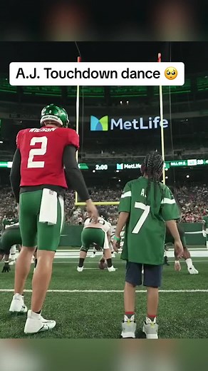 Young New York Jets Fan's Memorable Touchdown Moment