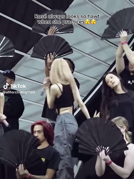 I need her🫨🫨 #fyp #fypシ #foryou #viral #rosé #roséedit #roséblackpink #blackpink #blackpinkedit #kpop #kpopedits #bpmroll