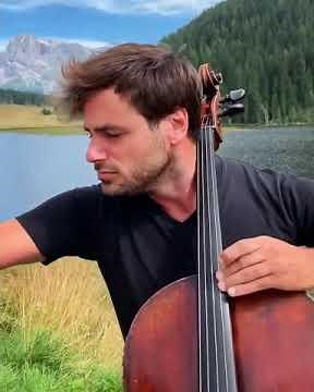 Hallelujah by Hauser cellist