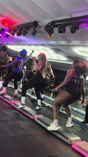 Moving To Houston 🤘🏽 for this 🤤 SHE's big mamma BADDIE #onlineworkouts#reggiecfitness