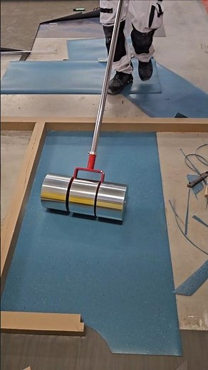 Marouflage d'un revêtement de sol PVC U4 au BTP CFA Charente à côté d'Angoulême