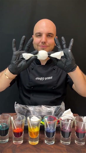 Space eggs for Easter! #recipes #easter #eastereggs #easterdecor