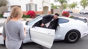 El Carlos y su carro 😅🤍 | Elizabeth Miranda