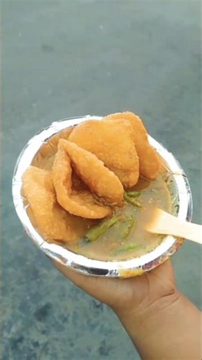 Kachori :- Trying Famous Places of Kachori in Delhi😱🥵🤤 #shortsfeed#dillistreetfood#streetfood