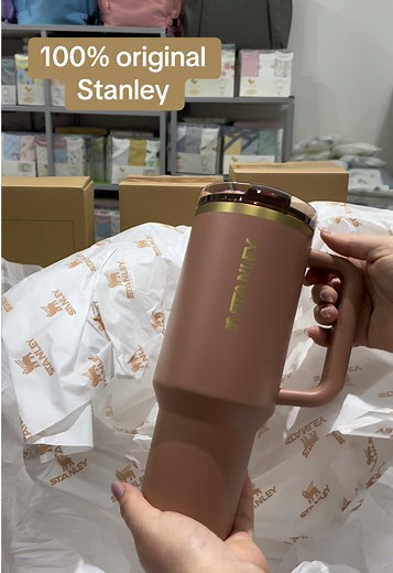 Stanley termoslari artıq mağazamızda