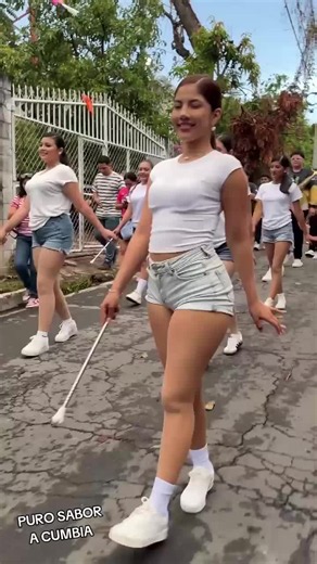 Bellísima 😍❣️🌹🥰❤️ #tiktok #viralvideo #viral #trending #fyp | Cumbia Music
