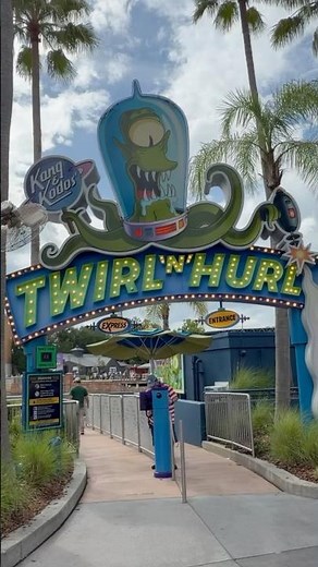 Who else has kids that just love the “alien” ride?