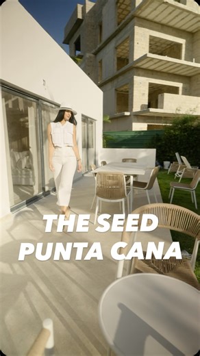 Estefany Céspedes ApartamentosRD on Instagram: "THE SEED 🌱 Frente al Downtown Punta Cana A 10 min del aeropuerto ✈️ y 8 min de la playa 🏖️ Línea blanca + aires incluidos Entregas desde junio 2026 y 2027 Desde US$150,000. Reserva con US$3,000. Conoce el apartamento modelo y la construcción del proyecto. Opciones de 2 habitaciones con conecting. Escríbeme: Estefany Céspedes 849-449-0019."