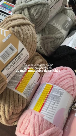 Vamos acompanhar o processo de criação de mais uma bolsa de crochê? E dessa vez na cor ROSA, o que vocês acharam? Me conta, e se tiver interesse, encomende sua bolsa do seu jeitinho: Ig by.rhara 🤍 #crochet #croche #bag #viral #fyp