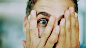 Astuce iOS : comment masquer des photos et des vidéos sensibles dans votre photothèque ? - RTBF Actus