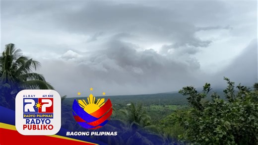 𝐉𝐔𝐒𝐓 𝐈𝐍 | Namataan ang pinakamalayong Pyroclastic Density Current (PDC) mula sa Bulkang Mayon na umabot na sa apat na kilometro patungo sa Mi-isi Gully sa Daraga, Albay, ngayong araw, February 8, 2026. Ayon sa DOST-PHIVOLCS, ang mga uson na ito ay binubuo ng nagbabagang bato at gas na may temperaturang aabot sa 1000C° na lubhang mapanganib sa kalusugan at maaaring makasunog ng baga. Patuloy ang monitoring ng ahensya sa mga bayan ng Camalig at Guinobatan dahil sa banta ng mga nasabing pagda