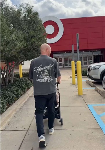 Tried posting this two days ago 🤭 #ditlofamom #momof2 #vlog #errands #fyp