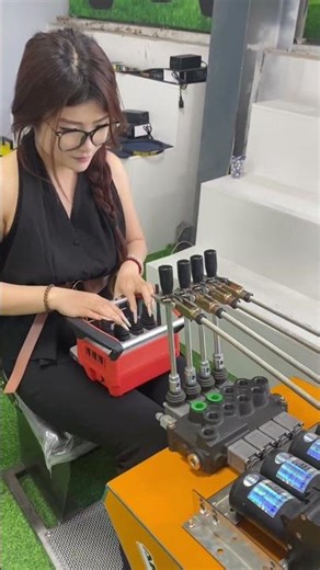 Best Crane Remote Controller for Construction Work #automobile #tools #factory