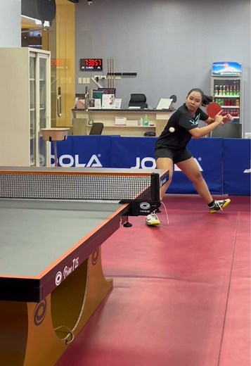 Spinora Table Tennis: Mastering Defensive Skills